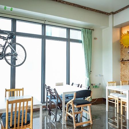 Hotel 墾丁秋莊會館 附限量停車位 不保證有位置 無法事先預留 背包房無車位 預訂後記得加line聯繫 Hengchun Old Town Zewnętrze zdjęcie