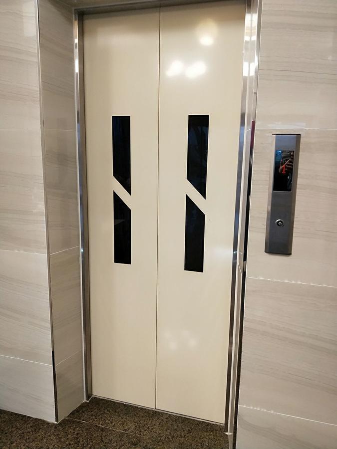 Hotel 墾丁秋莊會館 附限量停車位 不保證有位置 無法事先預留 背包房無車位 預訂後記得加line聯繫 Hengchun Old Town Zewnętrze zdjęcie